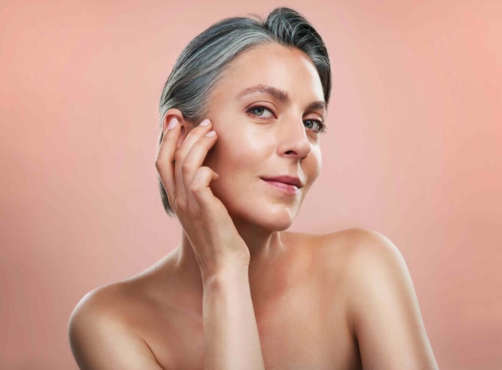 Woman-looking-at-camera